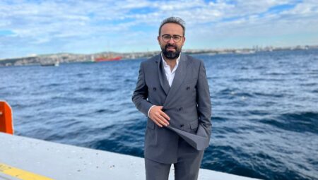 İstanbul’un Ruhunu Satırlara Taşıyan Yeni Eser: Eğitimci Ünlü Yazar Ömer Şahan’dan Anlamlı Kitap Serisi